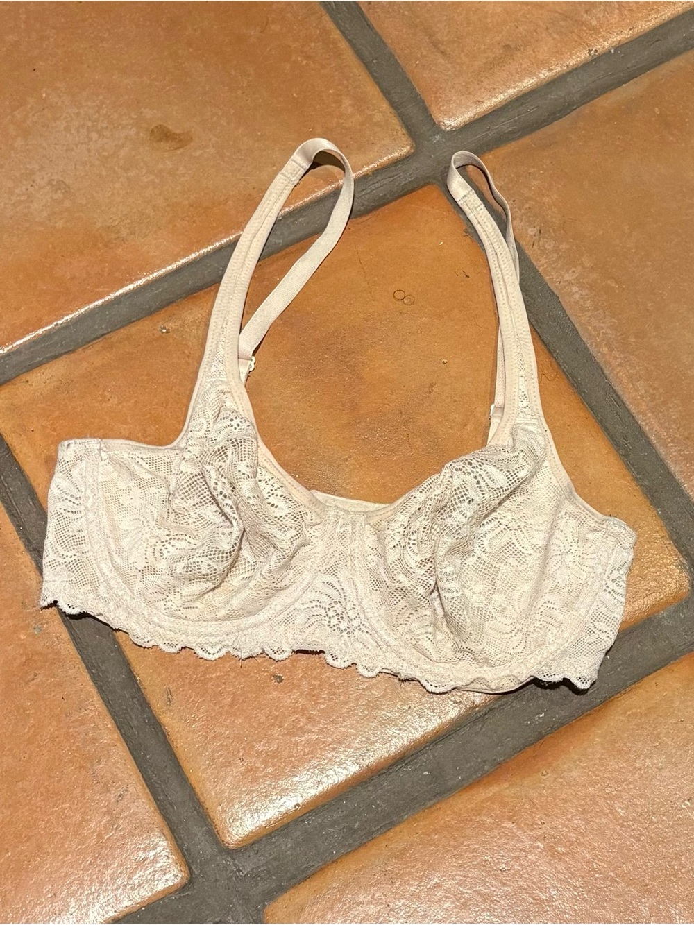 Waco underwire flesh colored lace bra